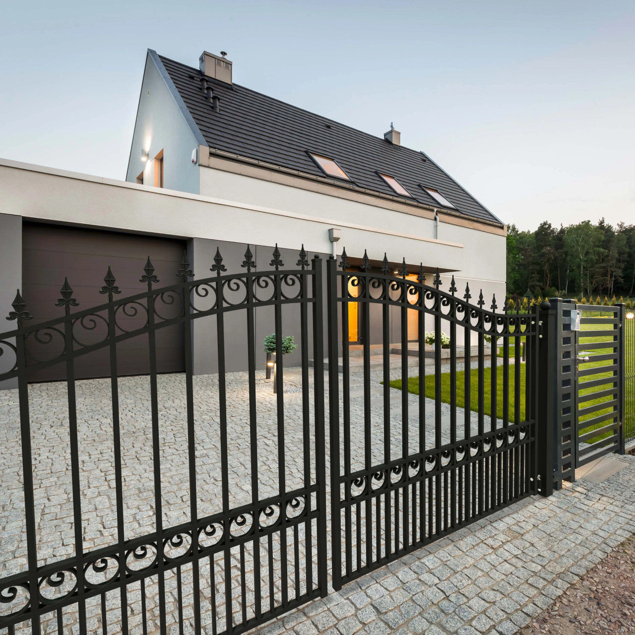 18'x6' Steel Dual Swing Driveway Gate - LONDON Style