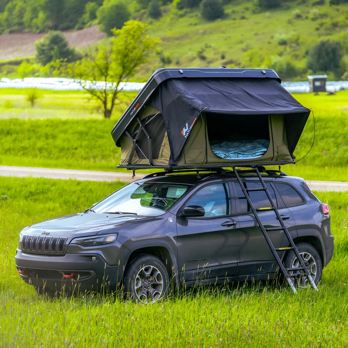 Naturnest Orion Pro Hard Shell Rooftop Tent