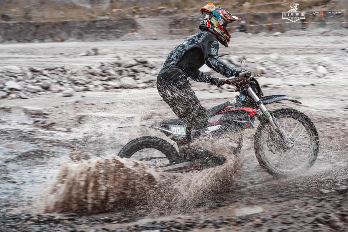 MotoTec | Venom 72V/50Ah 12000W Electric Dirt Bike | MT-Venom-72v-12000w_White