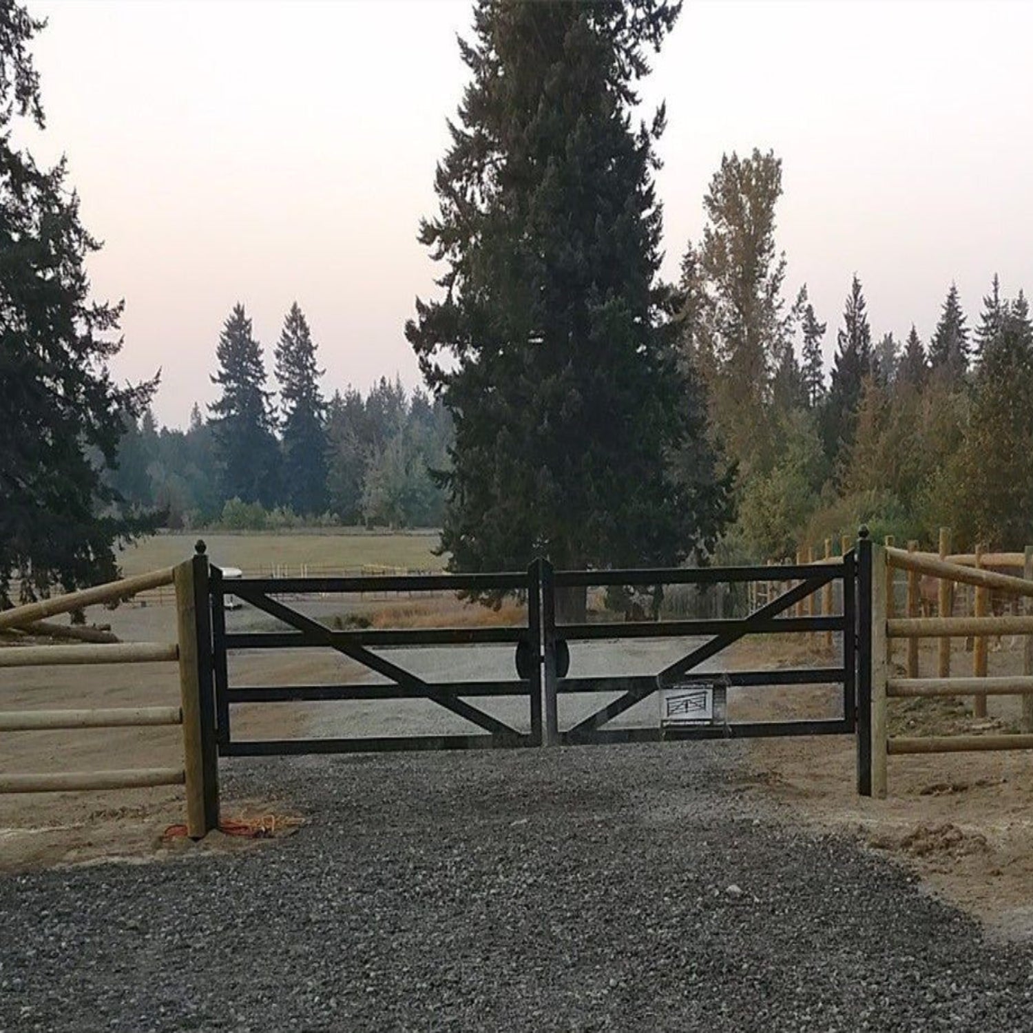 20ft Farm Metal Driveway Gate with Diagonal Tubes