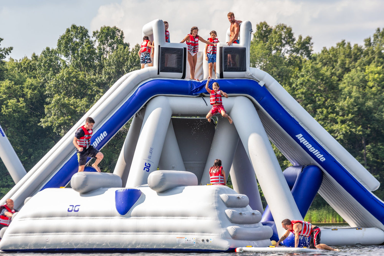 Aquaglide El Jefe Inflatable Water Park