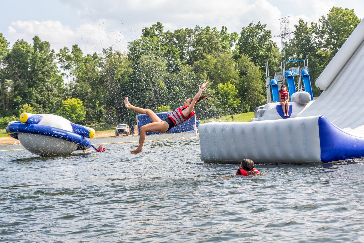 Aquaglide El Jefe Inflatable Water Park