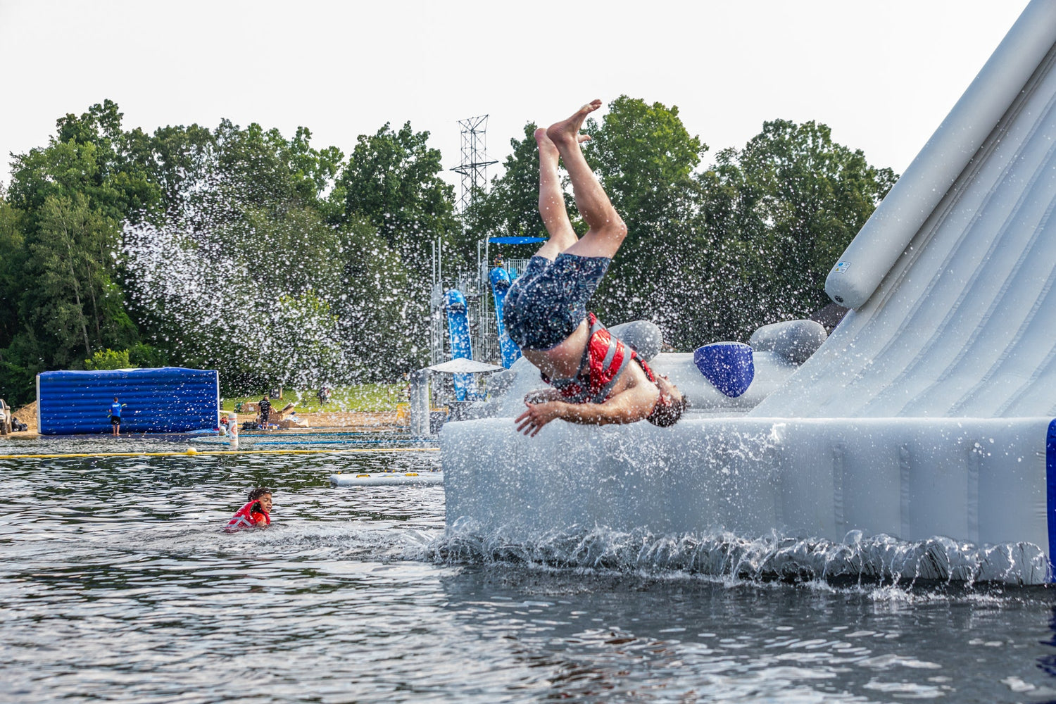 Aquaglide El Jefe Inflatable Water Park