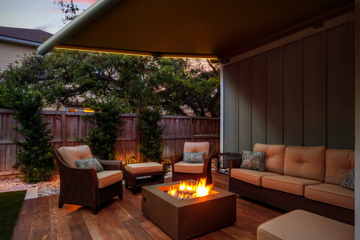 Hansø Electric Retractable Awning