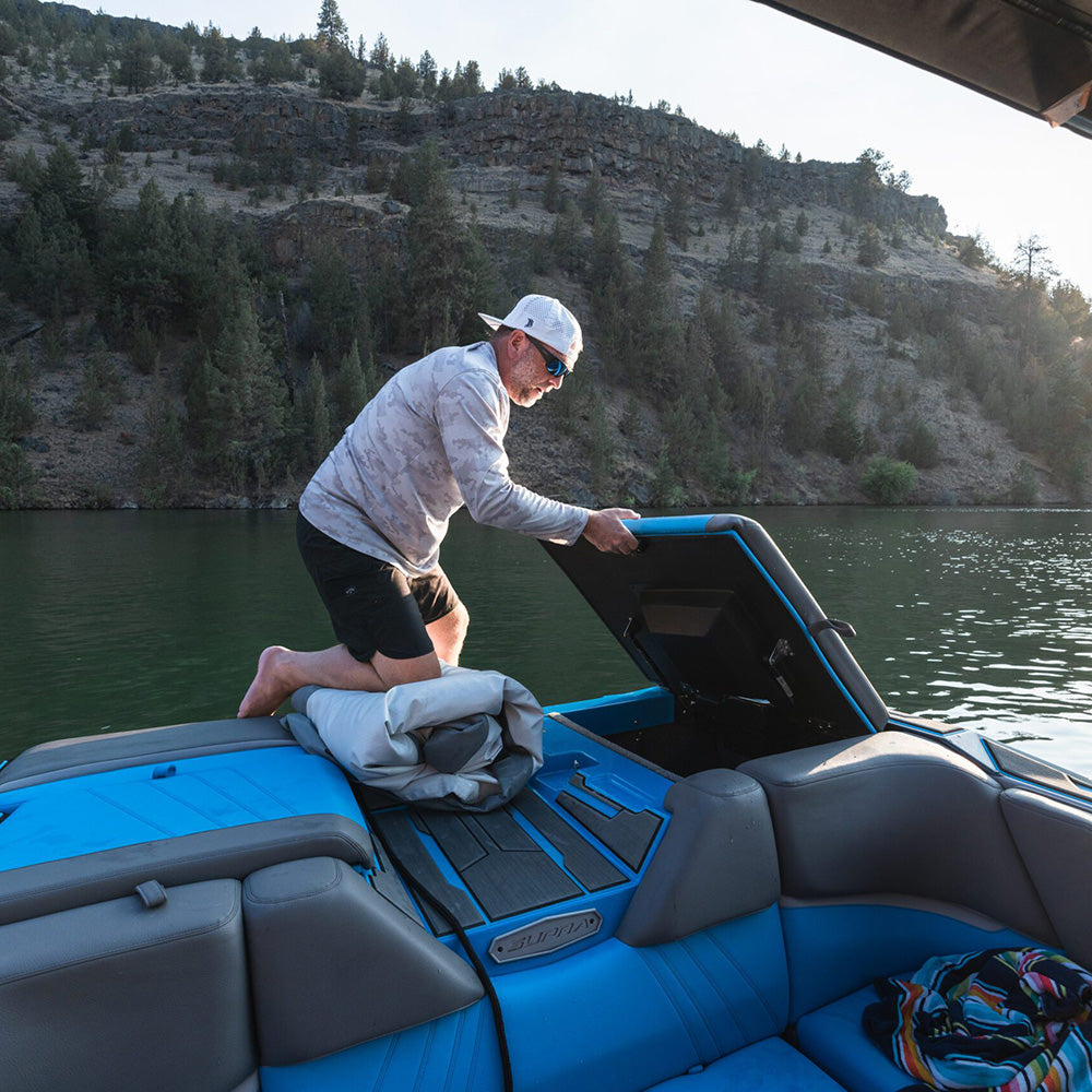 Aquaglide Backside Lounge