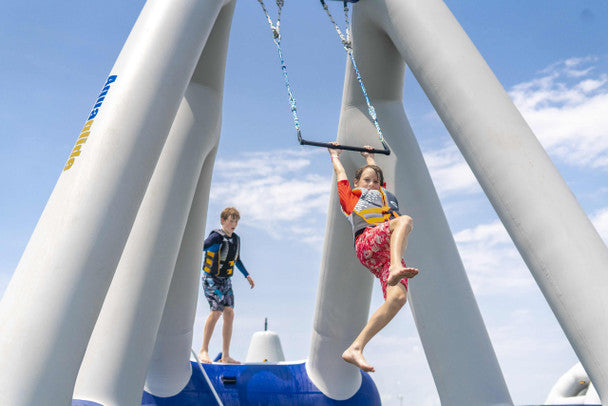 Aquaglide Catapult w/ Trapeze
