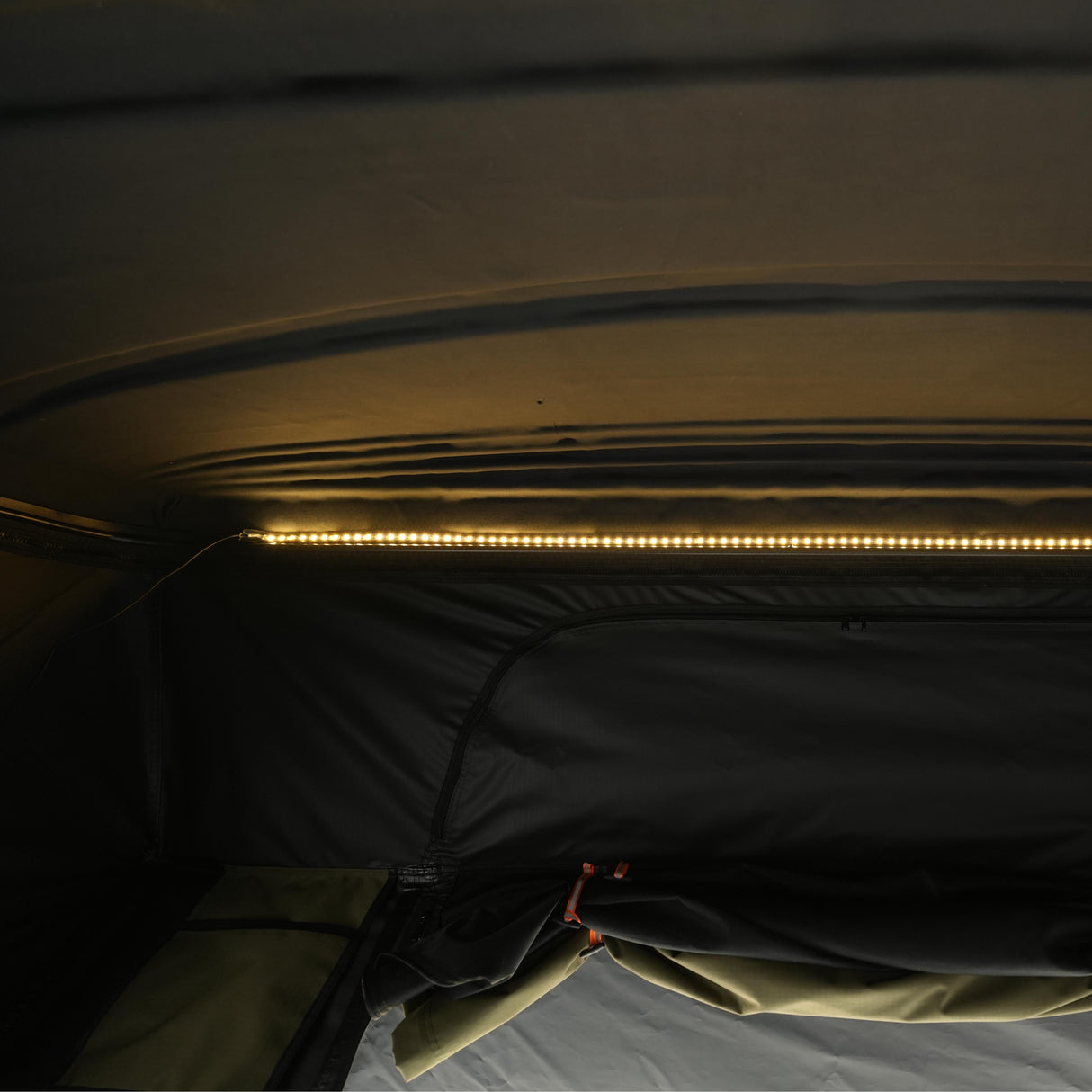 Naturnest Orion Pro Hard Shell Rooftop Tent