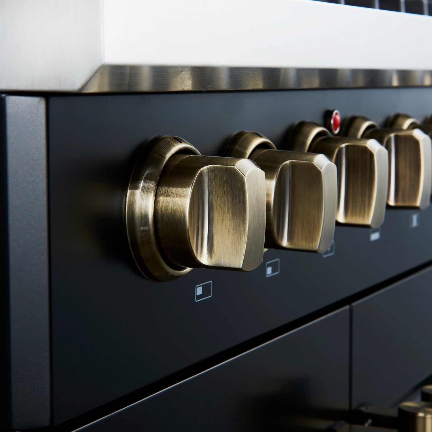 FORNO Galiano 30" 4.32 cu. ft. French Door Dual Fuel Range with 5 Sealed Burners in Black with Antique Brass Accents, FFSGS6356-30BLK