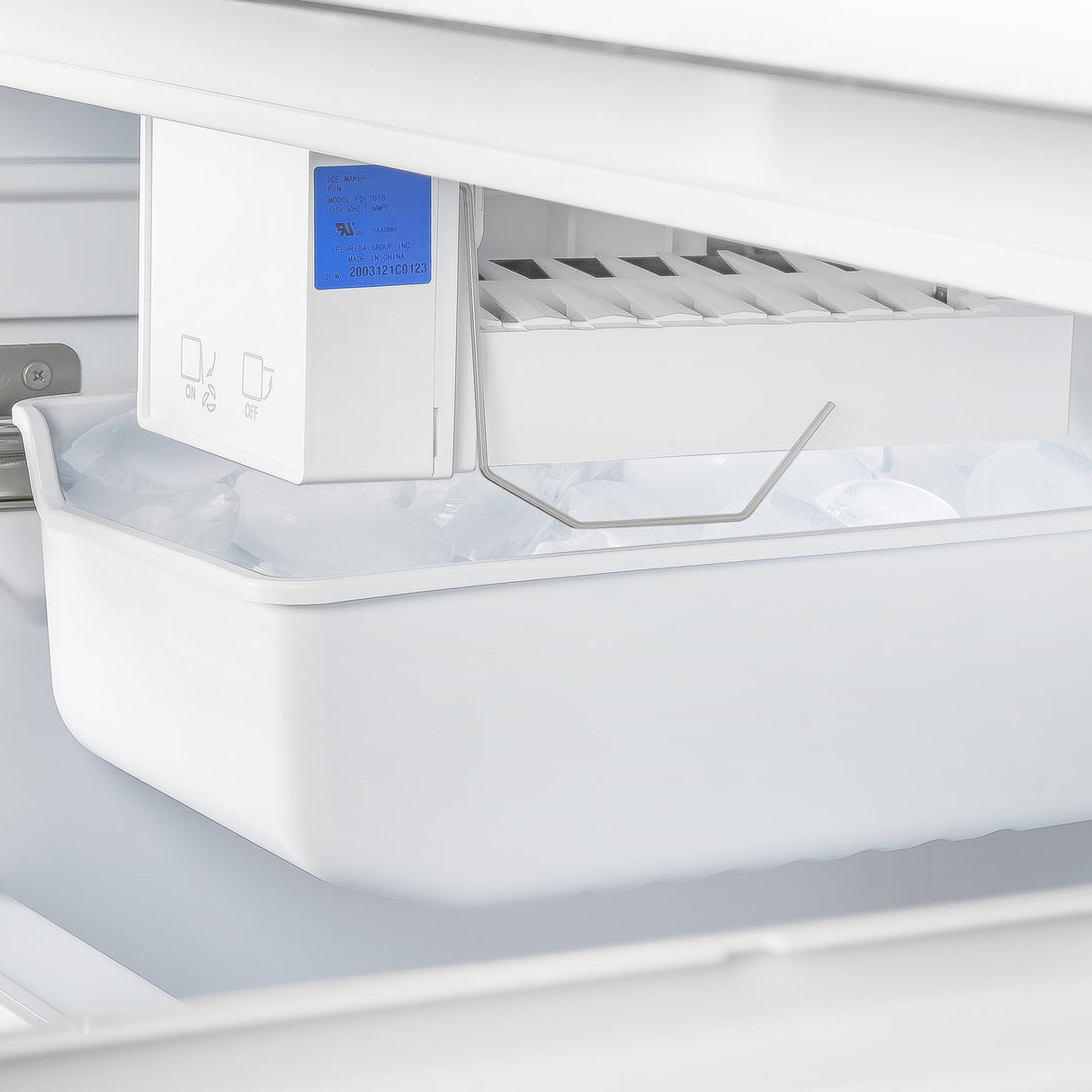 FORNO Gallipoli 30" 17.5 cu. ft. French Door Built-In Refrigerator in Stainless Steel with Ice Maker, FFFFD1974-31SB