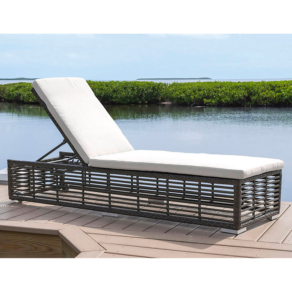 Panama Jack Graphite Chaise Lounge W/Wheels and cushion