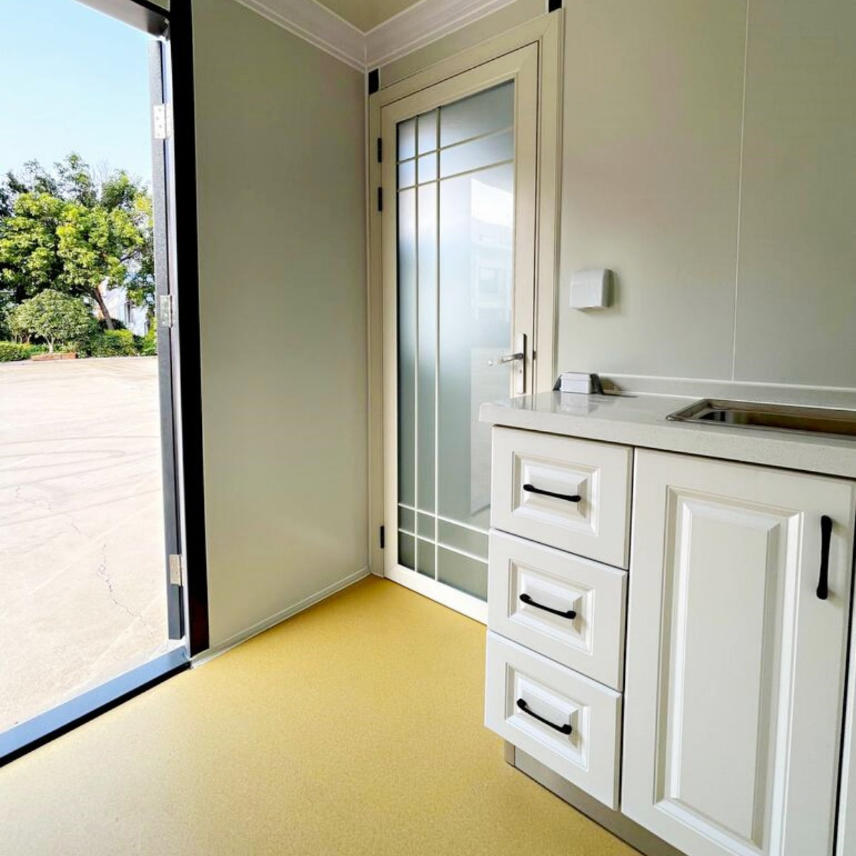 Portable Office 7ft x 20ft with Bathroom