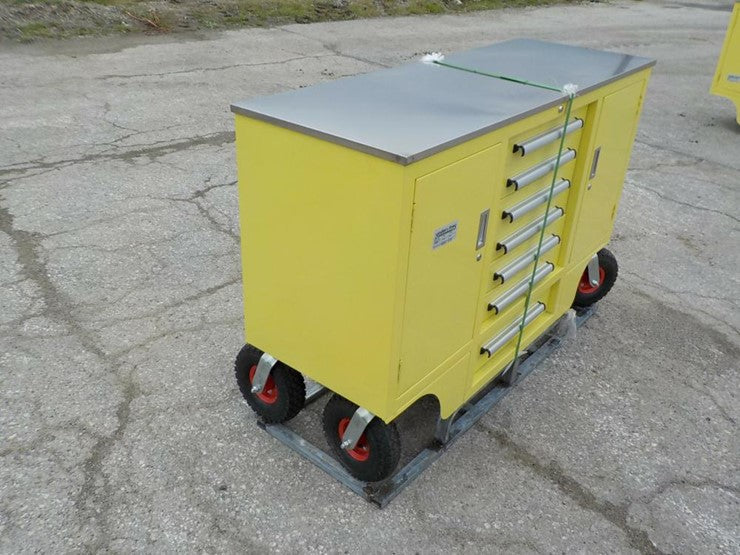 4.5ft Heavy Duty Mobile Workbench with 7 Drawers & 2 Cabinets