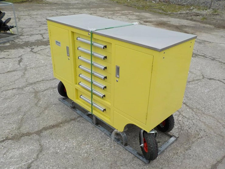 4.5ft Heavy Duty Mobile Workbench with 7 Drawers & 2 Cabinets