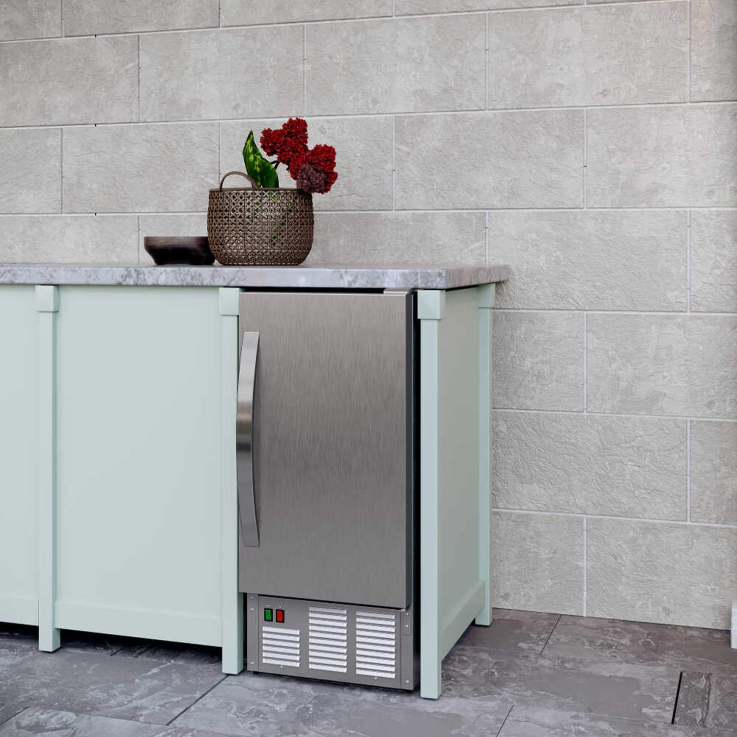 Edgestar 15" Outdoor Undercounter Ice Maker W/ 50 LBS Daily Ice Production (SAK84720)