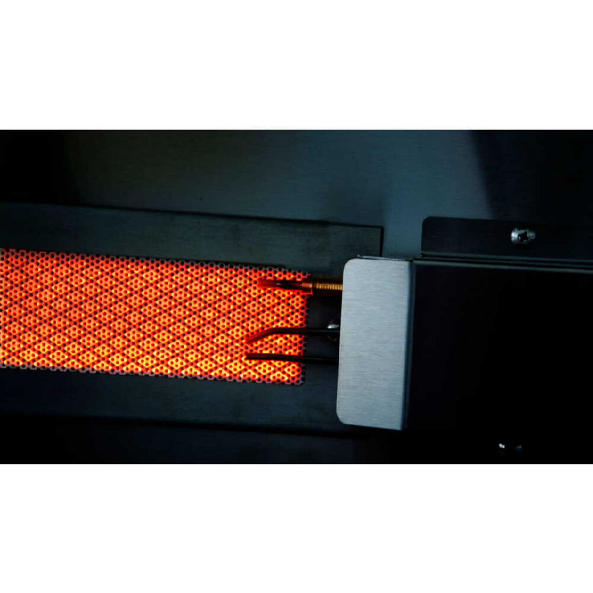 Edgestar 89K BTU 36" Wide Natural Gas Built In Grill With Insulated Jacket And Double Access Doors (SAK31258)