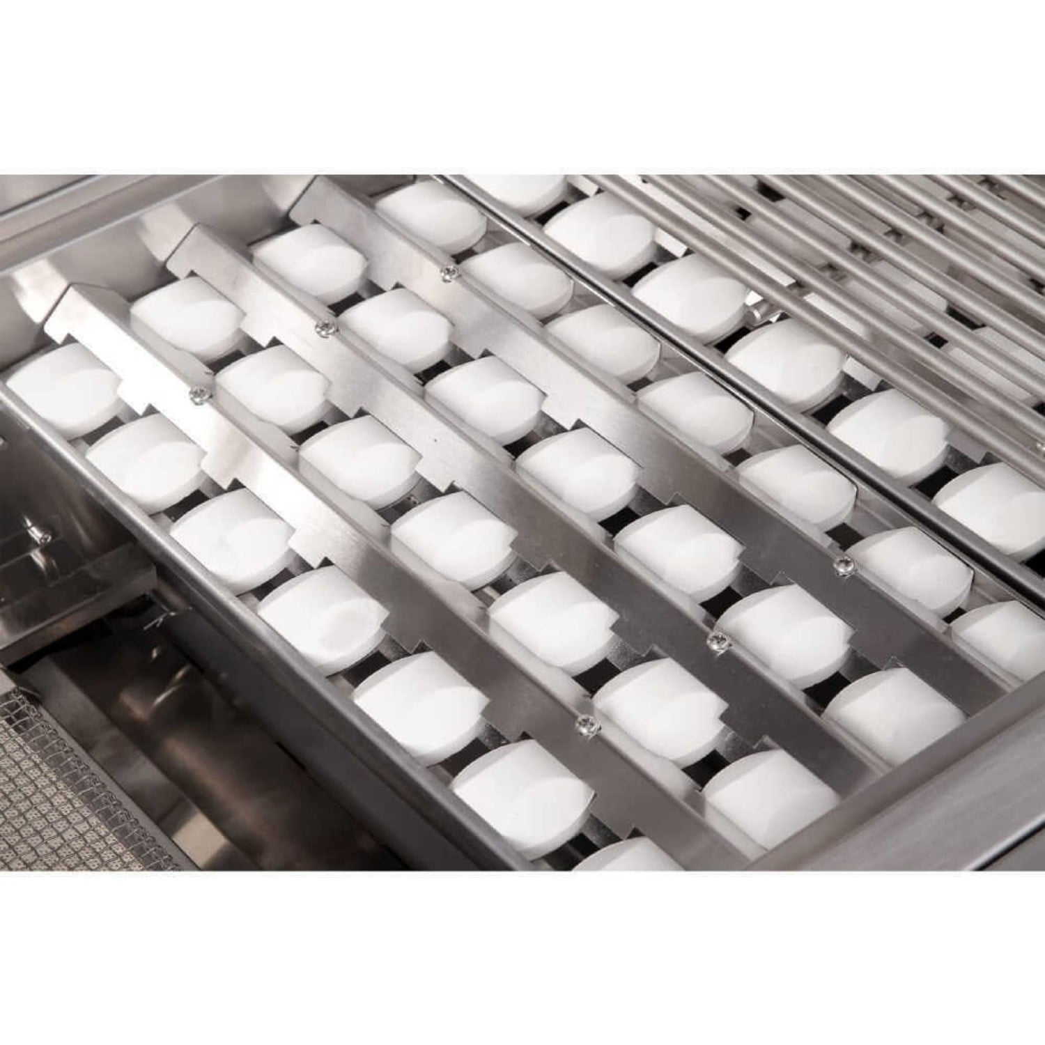 Edgestar 89K BTU 42" Built-In Natural Gas Grill With Insulated Jacket And Double Access Doors Insulated Jacket (SAK94627)