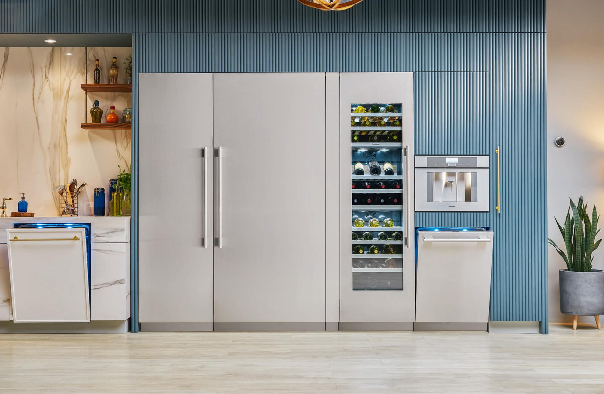 THERMADOR T18IF905SP Freedom® Built-in Freezer Column 18'' Panel Ready Custom Panel Ready