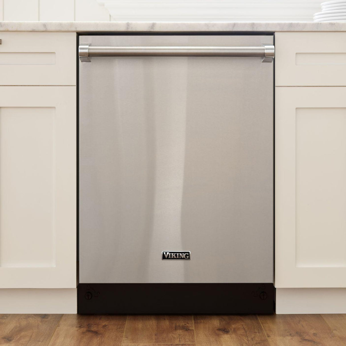 VIKING VDWU724SS 24" Dishwasher w/Installed Professional in Stainless Steel Panel - VDWU724SS in Stainless Steel