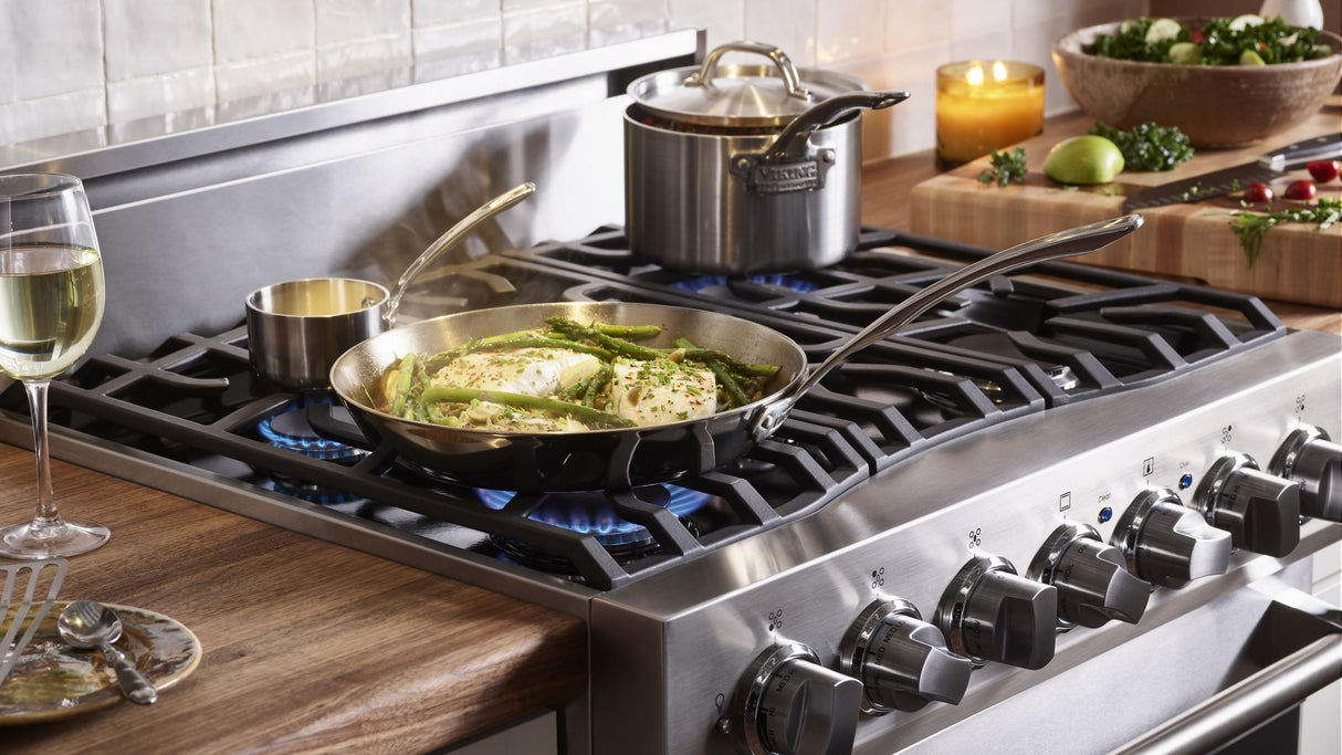 VIKING RVDR33025BGHLP 30" Self-Cleaning Dual Fuel Range - RVDR3302 Viking 3 Series Gold