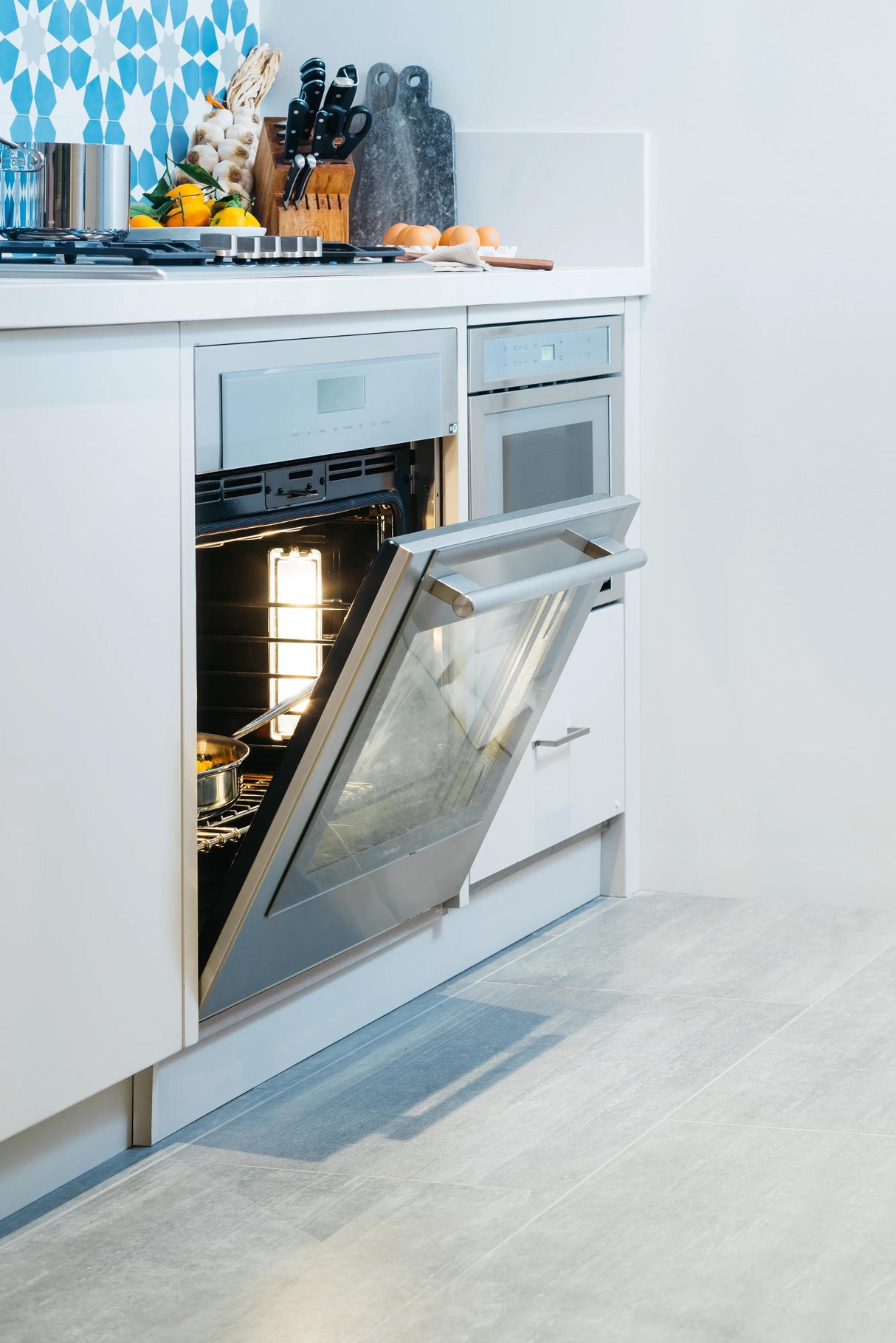 THERMADOR MED301WS Masterpiece® Single Wall Oven 30'' in Stainless Steel