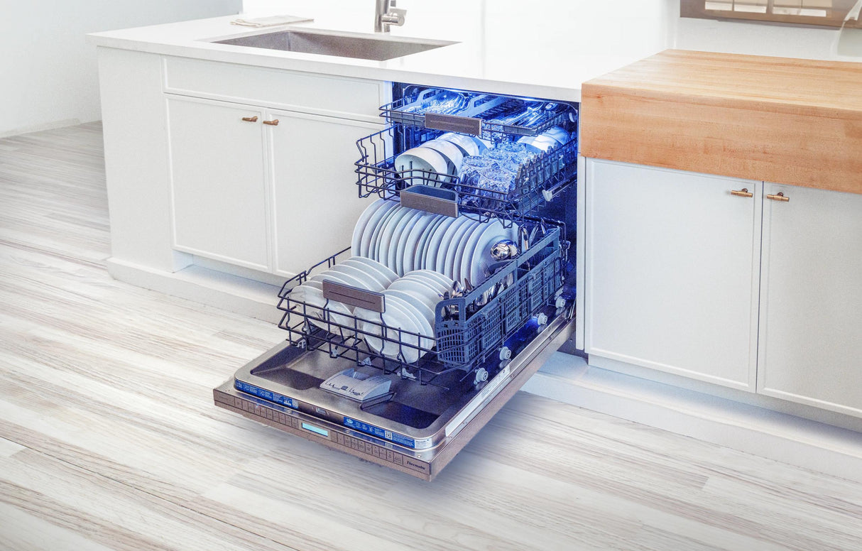 THERMADOR DWHD770CFM Star Sapphire® Dishwasher 24'' Masterpiece® in Stainless Steel