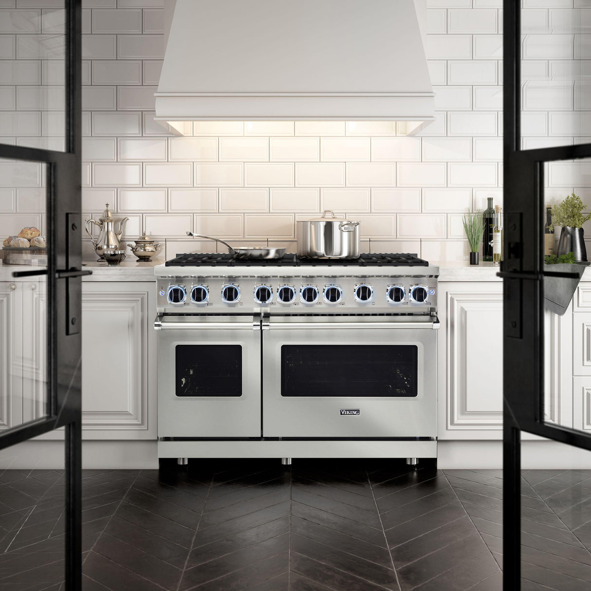 VIKING VDR74828BPWLP 48" Dual Fuel Range - VDR7482 Viking 7 Series White