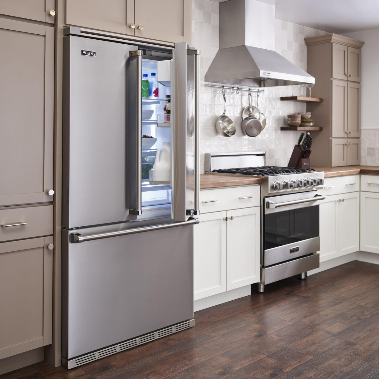 VIKING RVDR33025BNSLP 30" Self-Cleaning Dual Fuel Range - RVDR3302 Viking 3 Series Blue