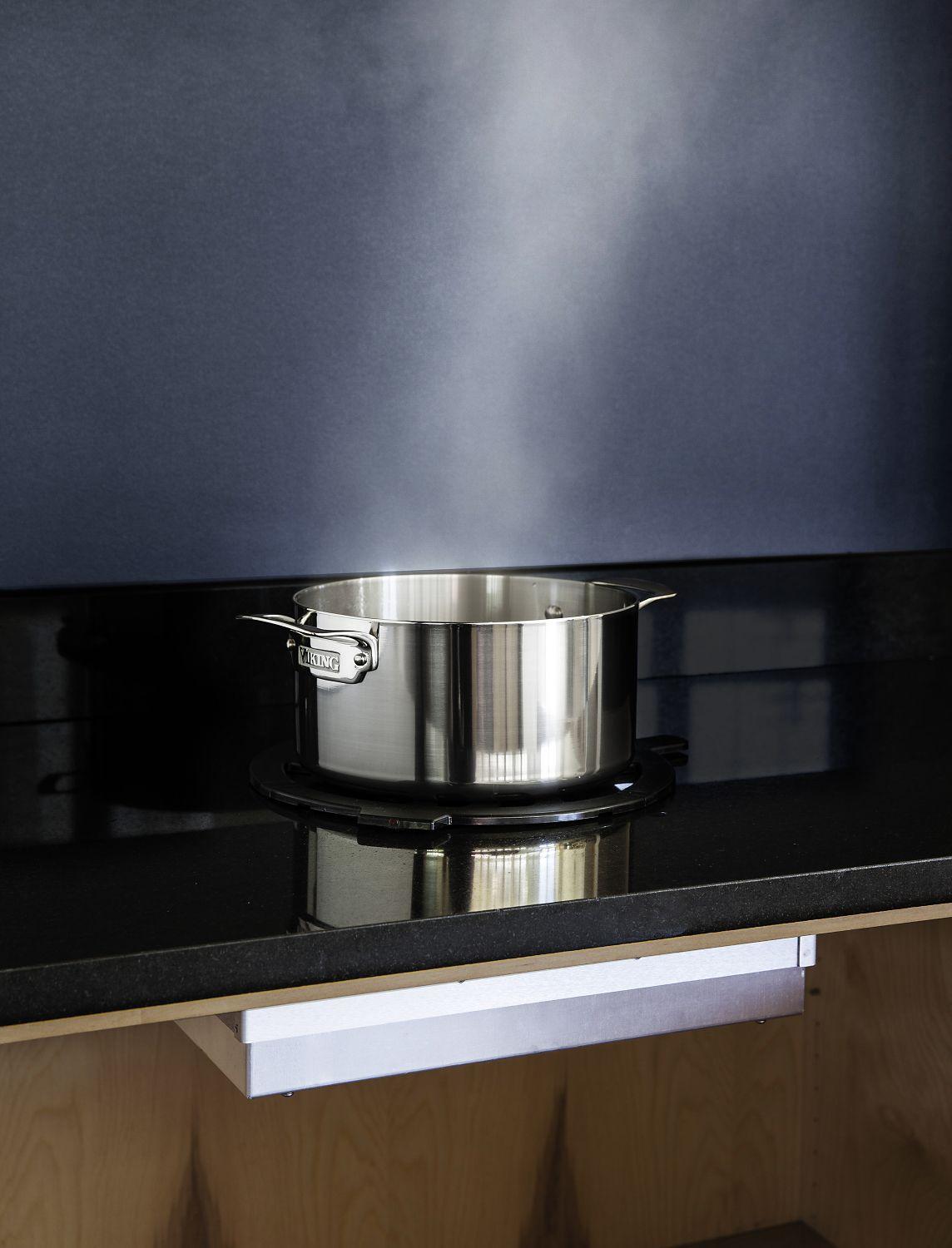 VIKING VUIW518 18" Undercounter Incogneeto™ Induction Warmer - VUIW