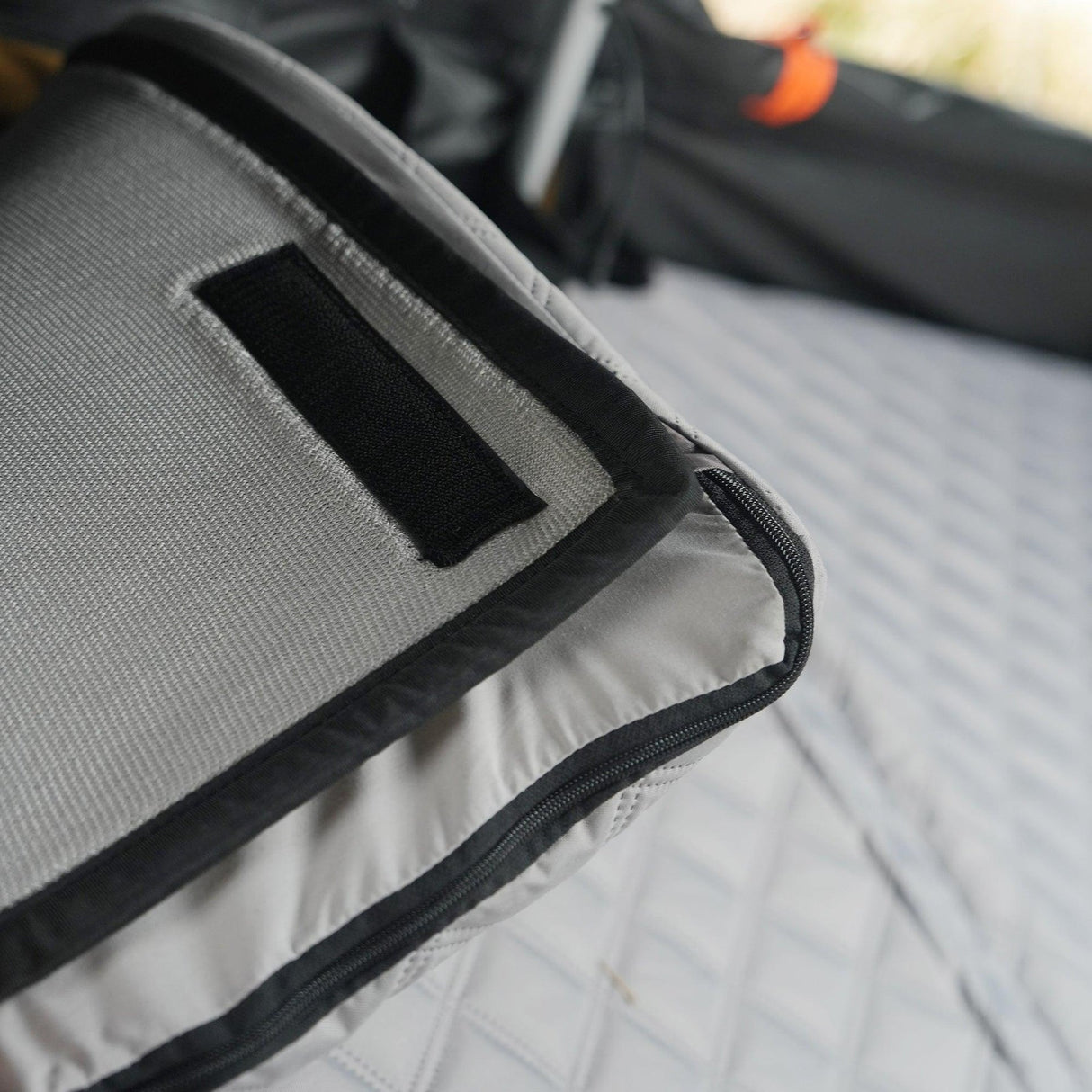 Naturnest Sirius 3 Clamshell Roof Top Tent