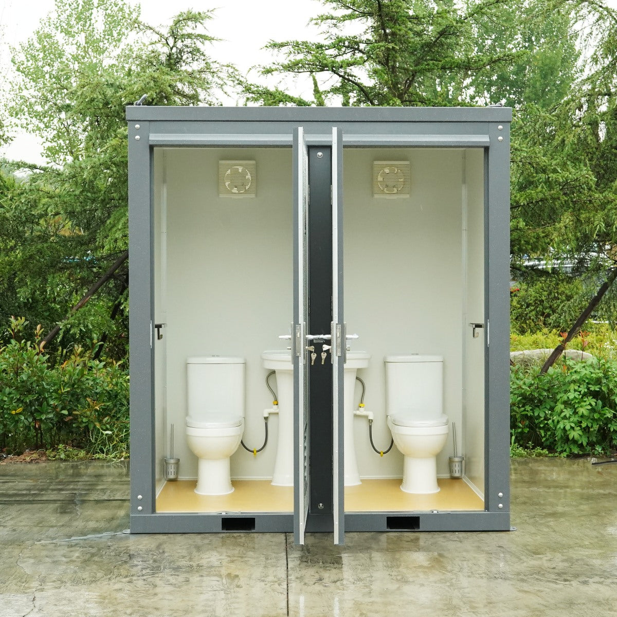 Portable Toilets Talk: Which One Fits You?