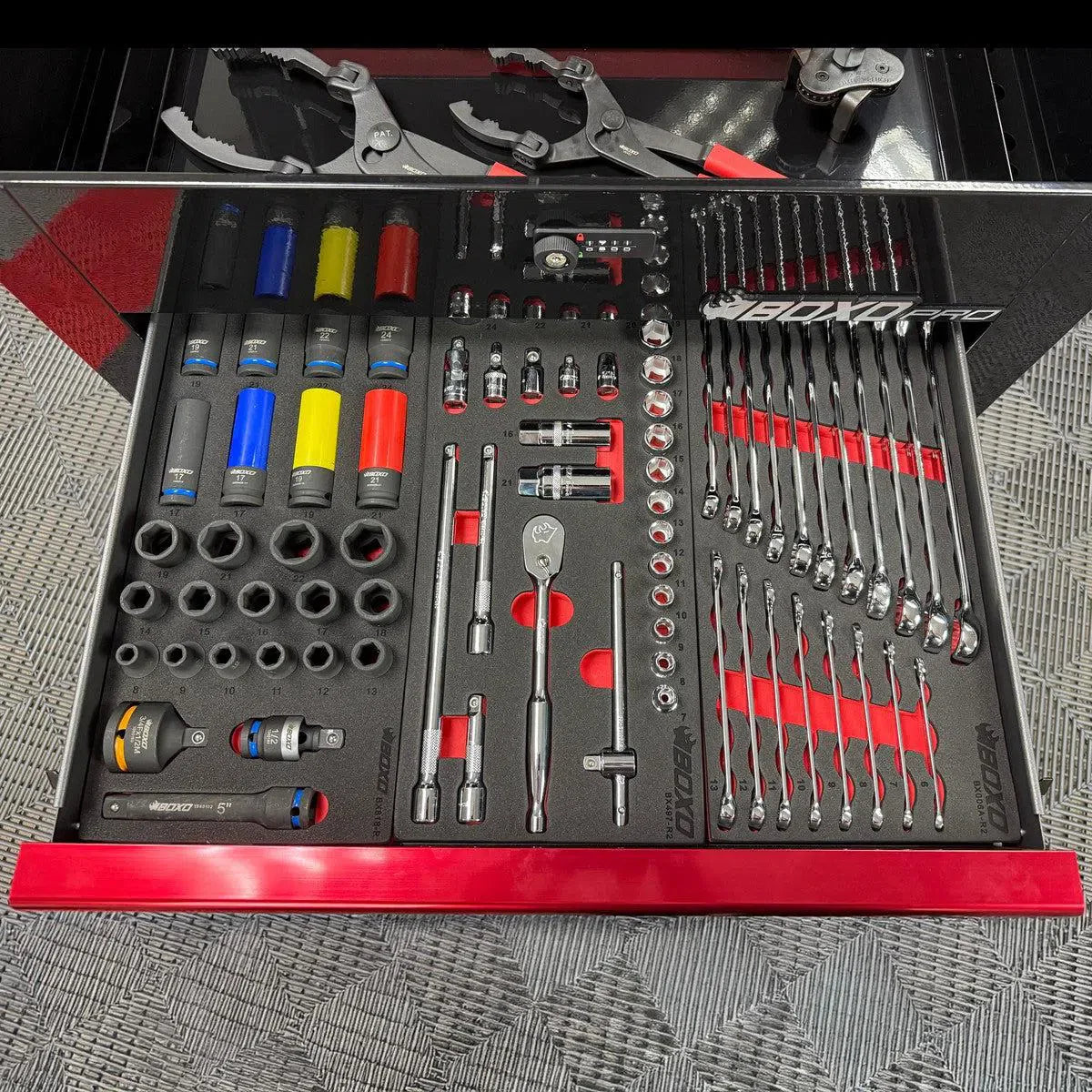 Pro Series | 28" 3-Drawer Flip-Top Service Cart with Quick Service Master Tool Set