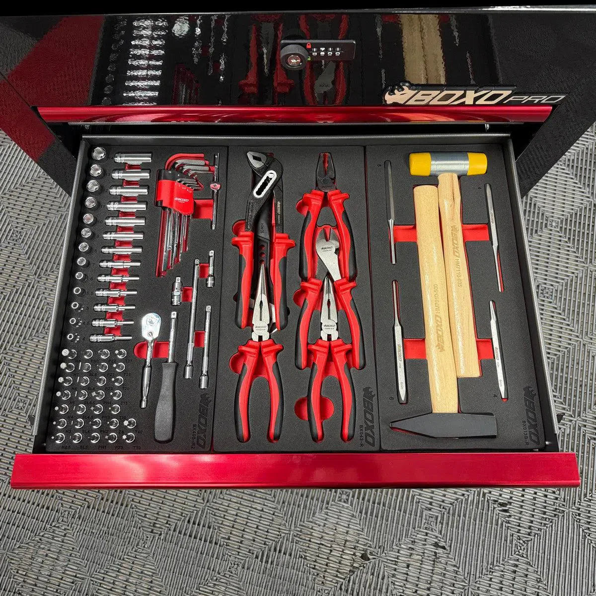 Pro Series | 28" 3-Drawer Flip-Top Service Cart with Quick Service Master Tool Set