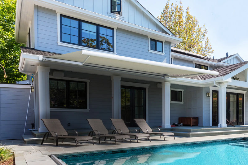 Hansø Electric Retractable Awning