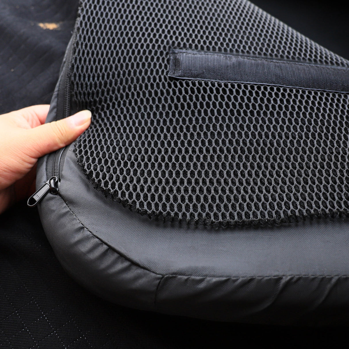 Naturnest  Sirius 1 Plus XXL Clamshell Rooftop Tent