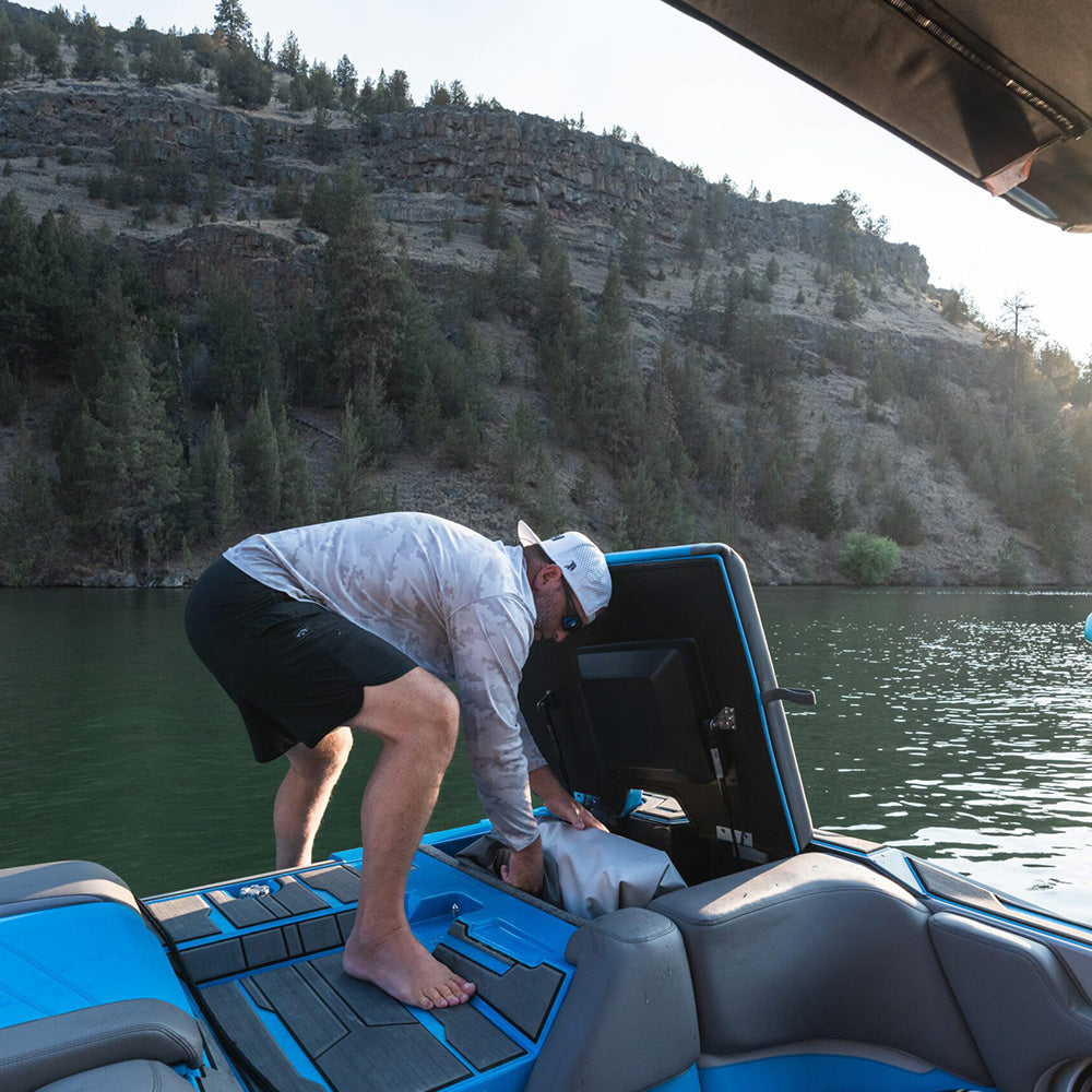 Aquaglide Backside Lounge