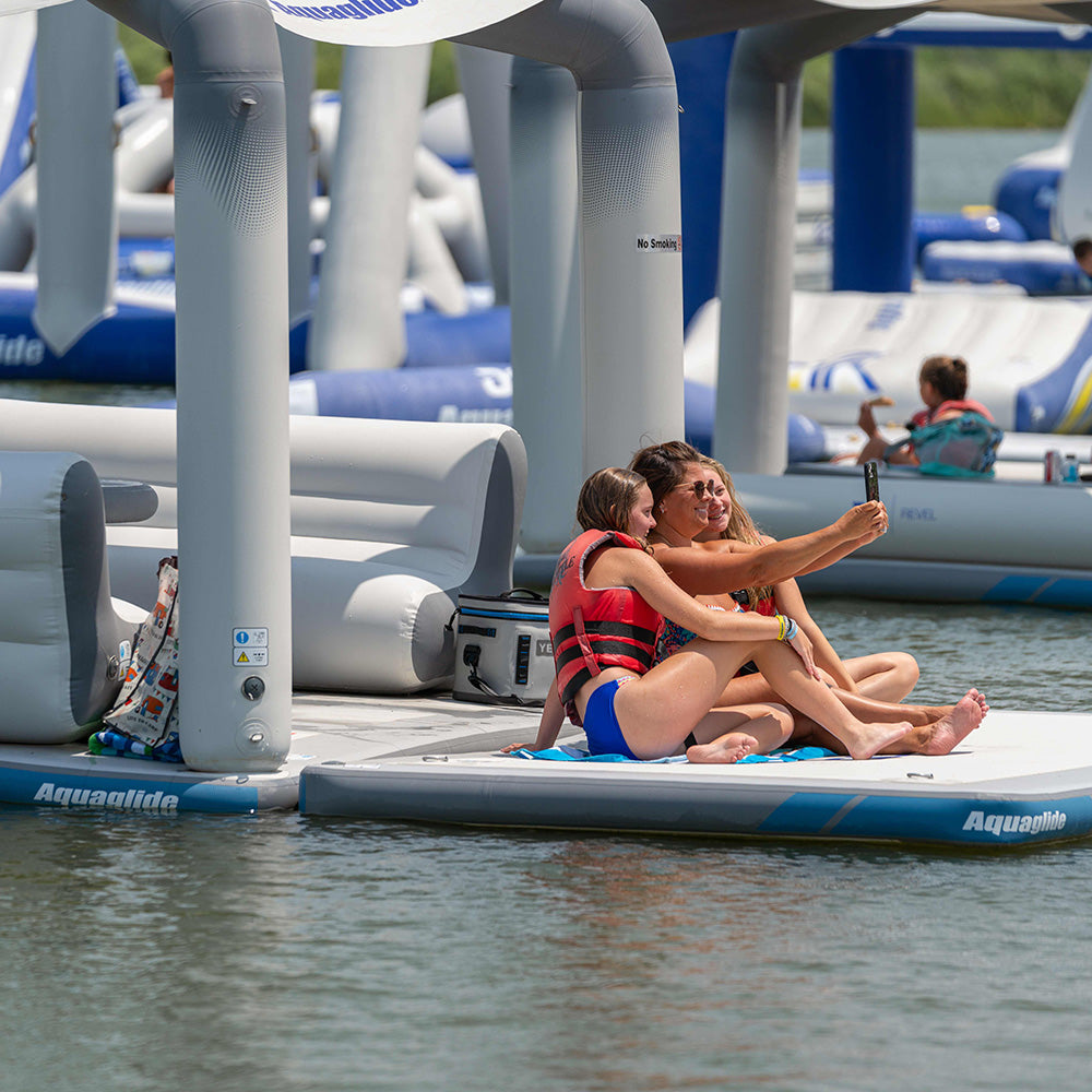 Aquaglide - Solarium CX3 - Lakefront Lounges - 585221115