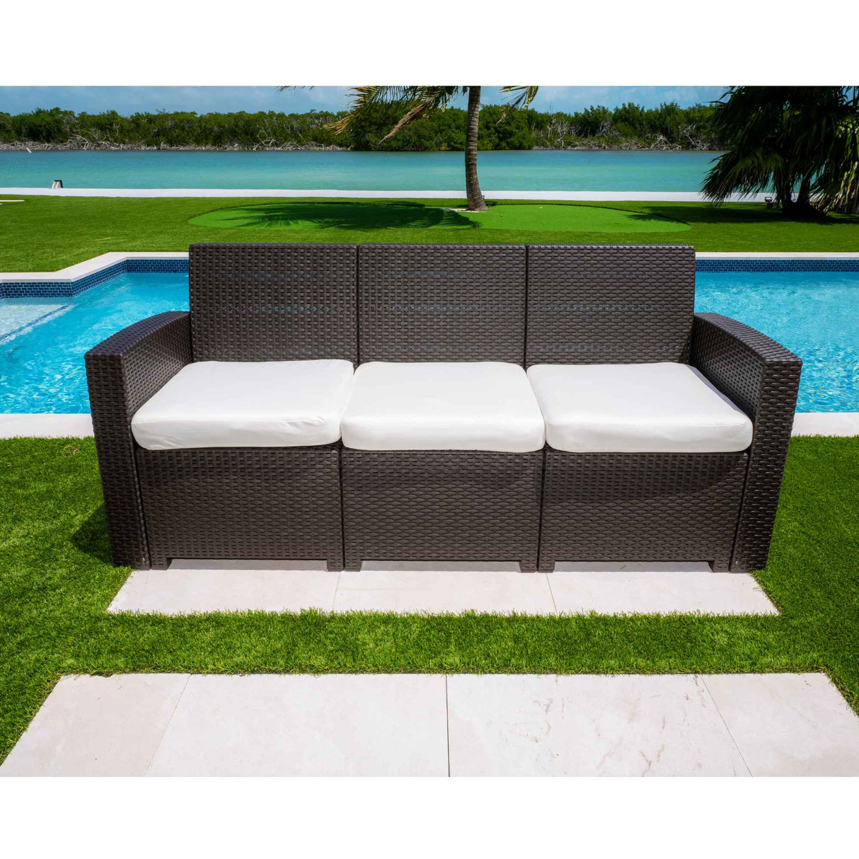 Plastique Sofa w/cushions