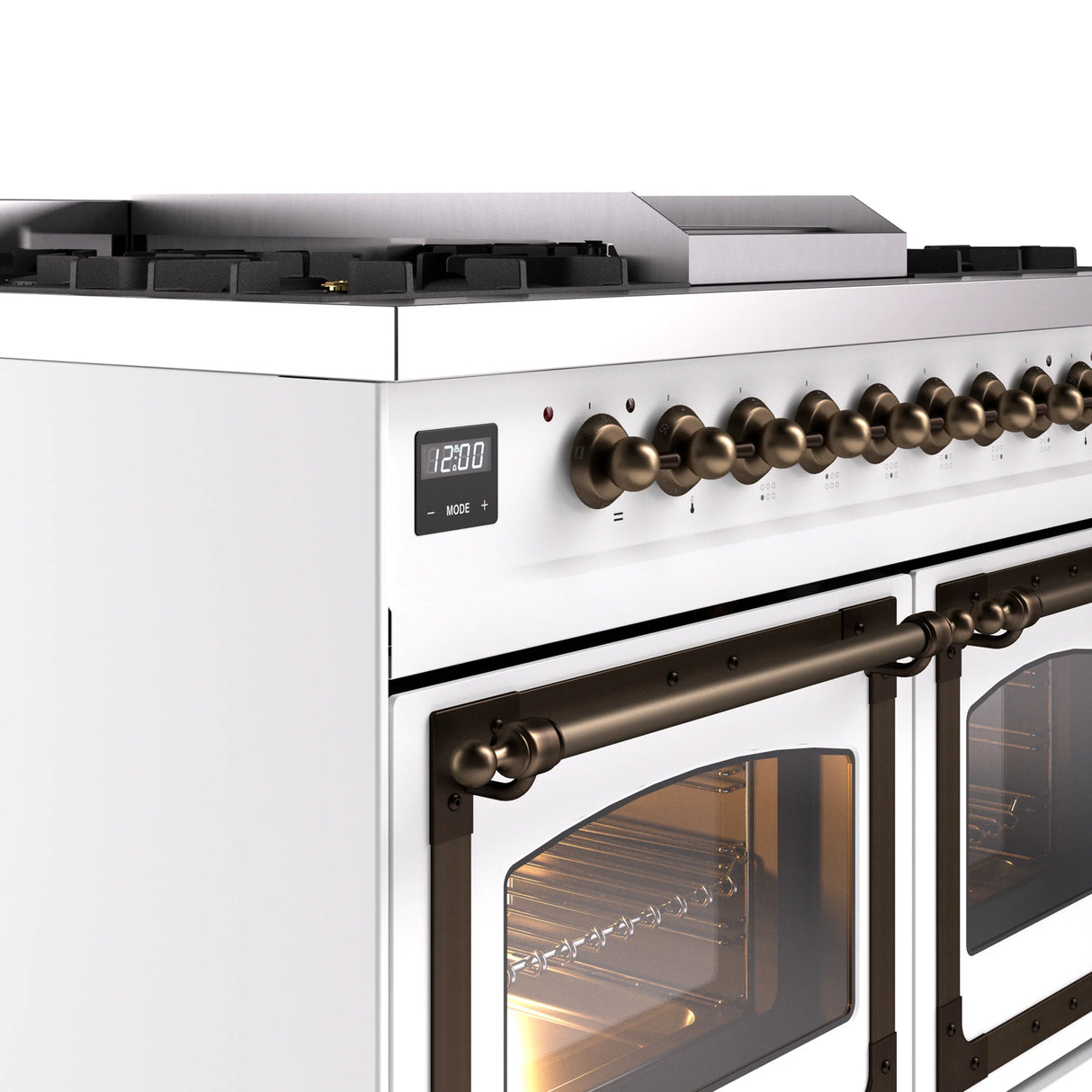 ILVE 40-Inch Nostalgie II Noblesse Natural Gas Dual Fuel Range with Triple Glass Door Oven in White with Bronze Trim (UND40FNMPWHB)
