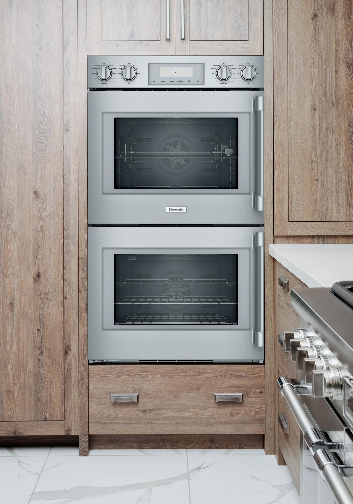 THERMADOR POD302LW Professional Double Wall Oven 30''
