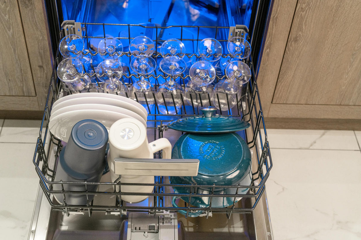 THERMADOR DWHD661EFM Star Sapphire® Dishwasher 24'' Masterpiece® in Stainless Steel