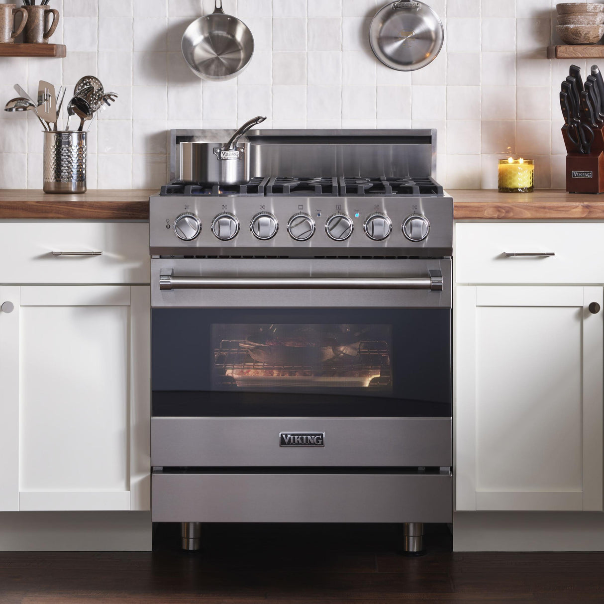 VIKING RVDR33025BCS 30" Self-Cleaning Dual Fuel Range - RVDR3302 Viking 3 Series Black