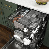 THERMADOR DWHD770CFP Star Sapphire® Dishwasher 24'' Professional in Stainless Steel
